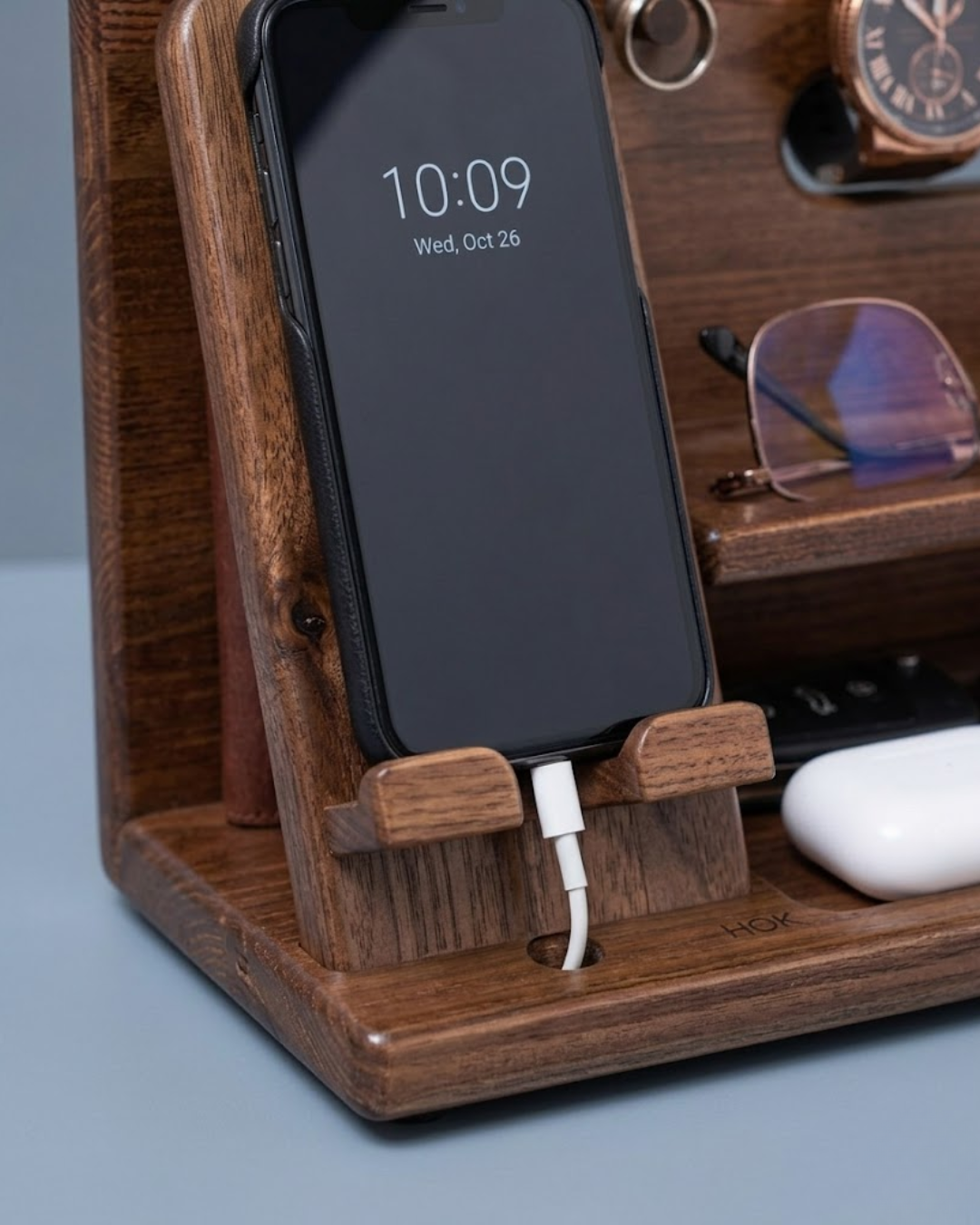 Organizador de Escritorio en Madera Real: Soporte para Reloj, Celular, Llaves y Accesorios